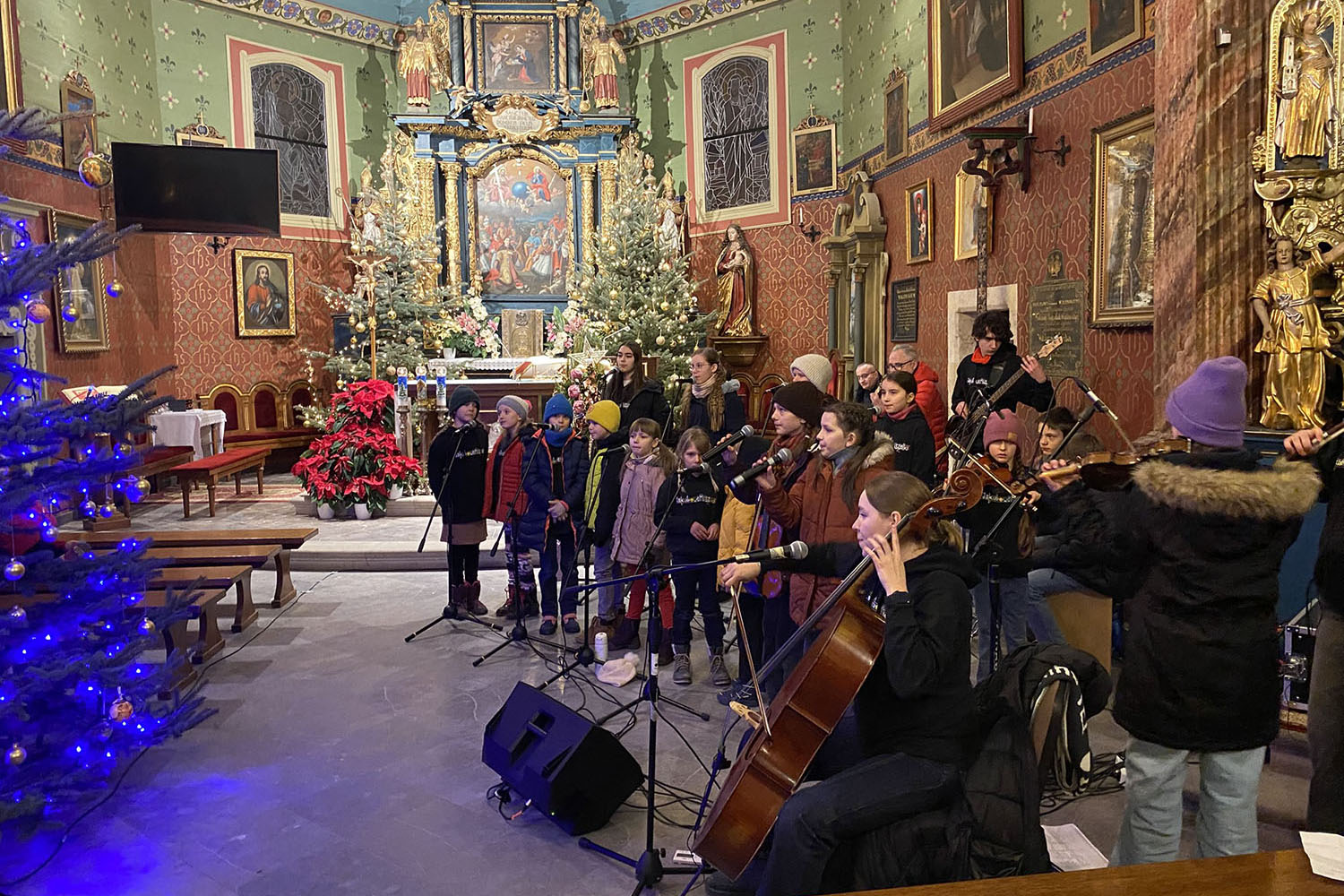 KONCERT BOŻONARODZENIOWY W NASZEJ PARAFII
